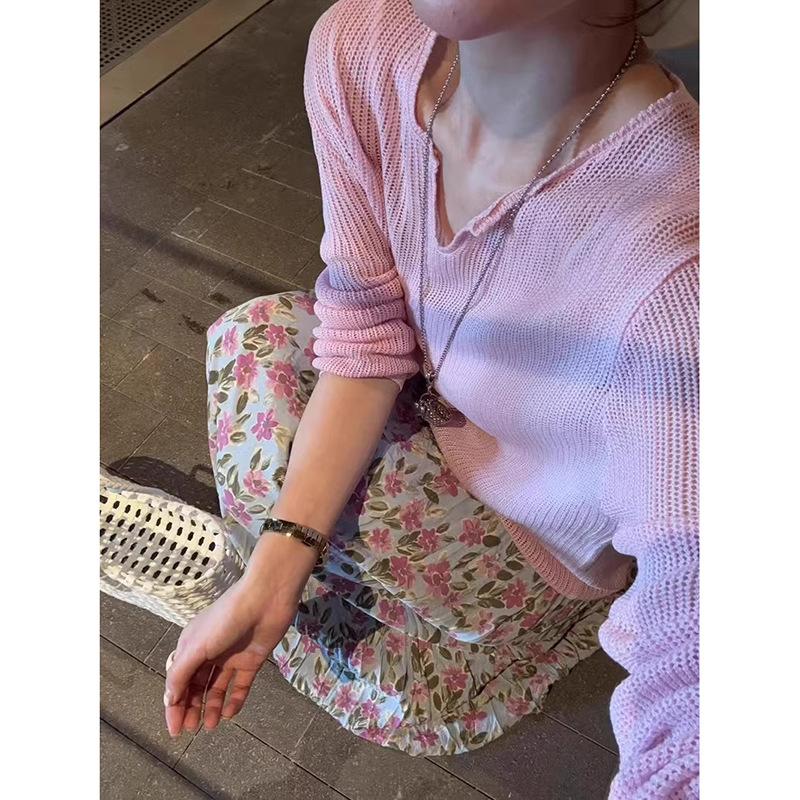 

Новая тонкая блузка с V-образным вырезом из ледяного шелка с вырезом, вязаная, для женщин в корейском стиле, короткого дизайна и нишевый топ one size розовый