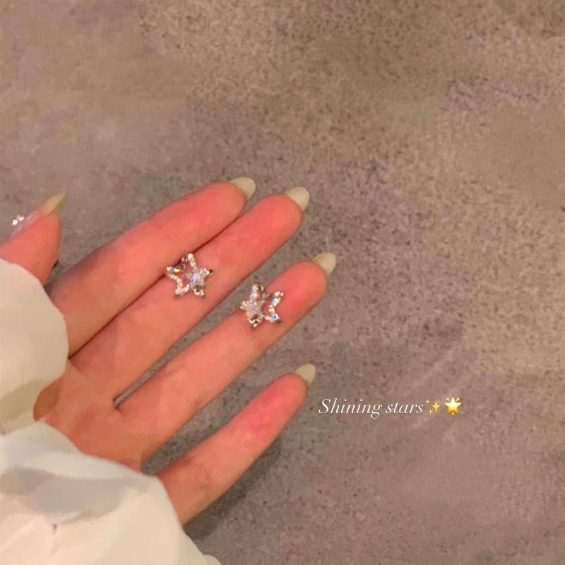 

Women s Niche Design Earrings Mosquito Coil Zircon Pair of 925 tremella needles