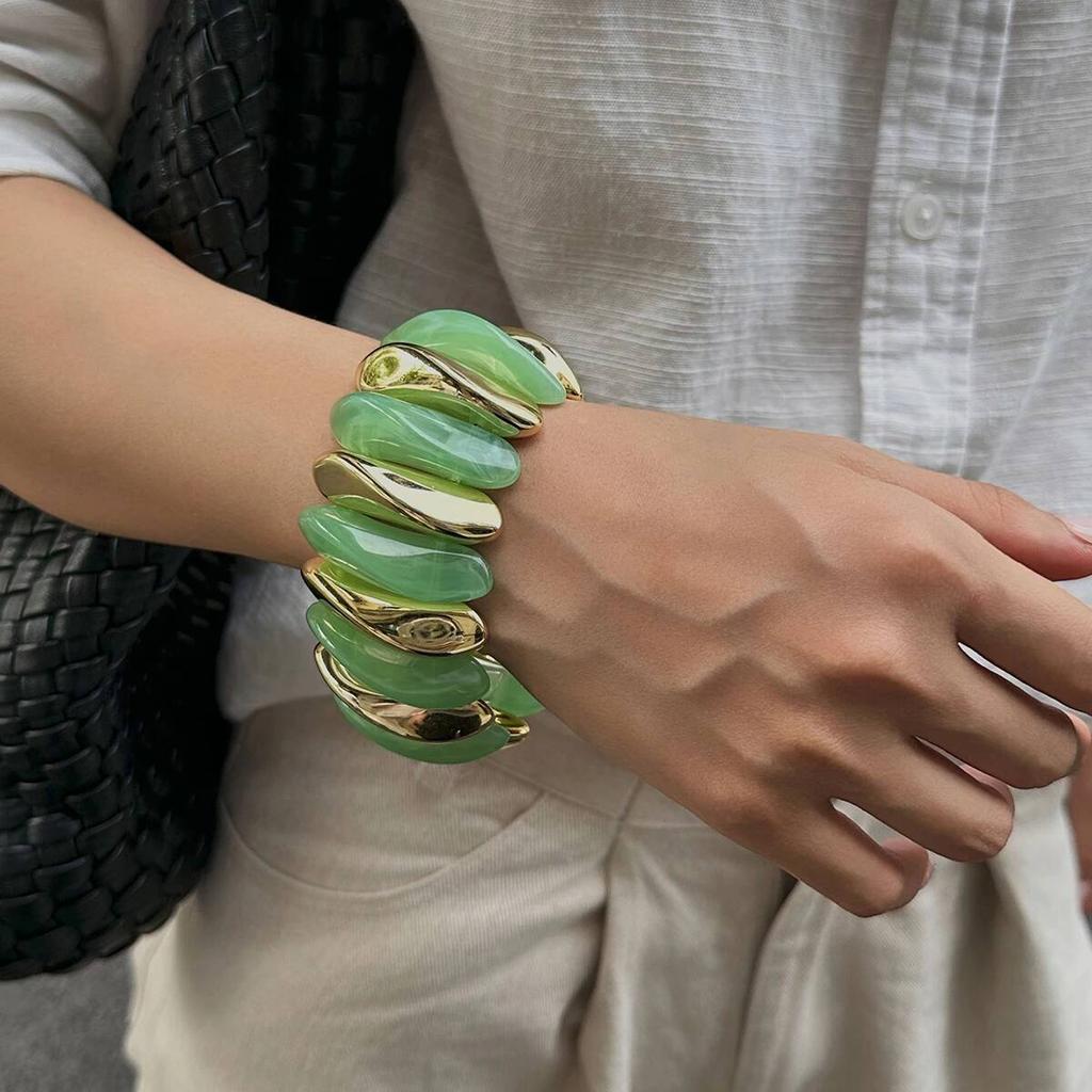 Salircon 10 Colors Vintage Thick Resin Acrylic Irregular Bangles for Women Geometric Wide Chunky Elastic Bracelets Hand Jewelry