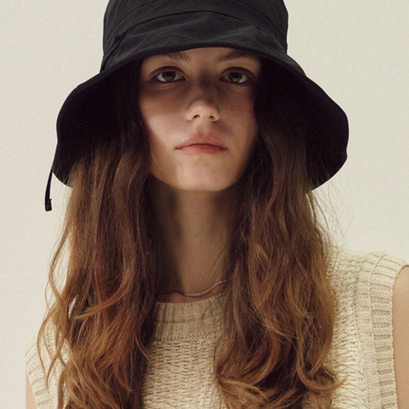 Marchen Two-way Strap Bucket Hat_2color