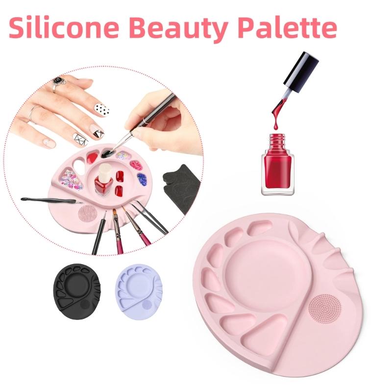 Portable Silicone Cosmetic Palette with Smooth Surfaces for Quick Cleanup and Travel Friendly Makeup Adjustments