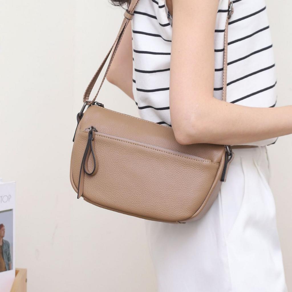 Cowhide Shoulder Women's Bag, Large Capacity Women's Fashion Simple Tote Bag Practical Commuter Bag Multi-zipper