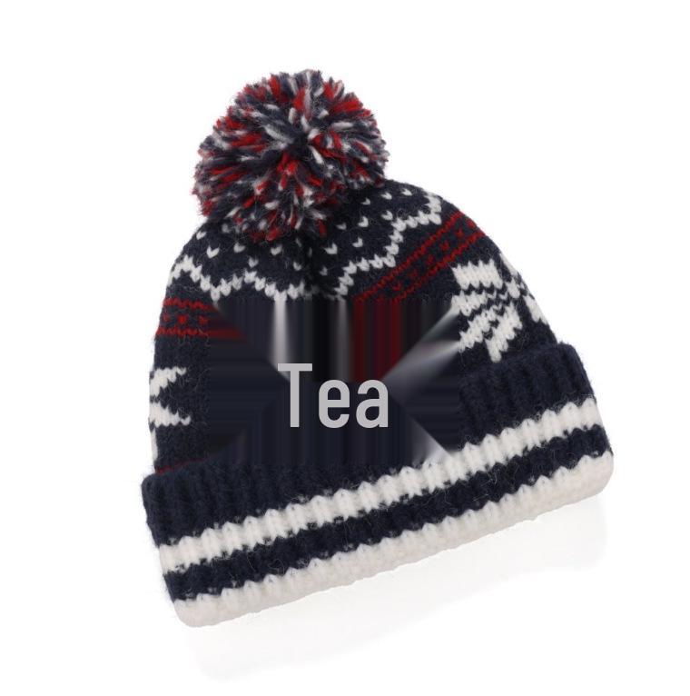 2025 Women's Retro Snowflake Wool Knitted Hat with Fleece-Lined Ear Protection