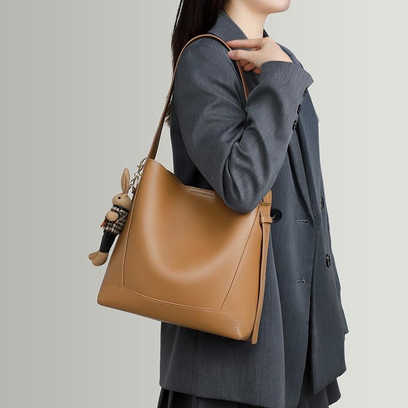 Genuine Leather Bucket Bag Women Spacious Commuter Shoulder With Zip Inner Pockets