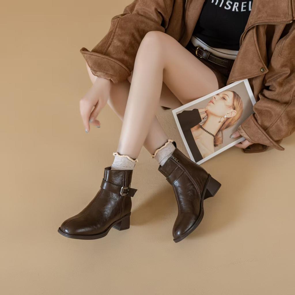 Leather Retro Thick Heel Women's Boots 2025 Autumn and Winter Velvet Martin Boots Versatile Fashion Commuter Black Booties