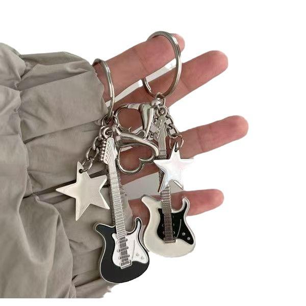 Y2K Hot Girl Electric Guitar & Star Pendant Keychain - Retro Sweet & Cool Millennial Style Ornament