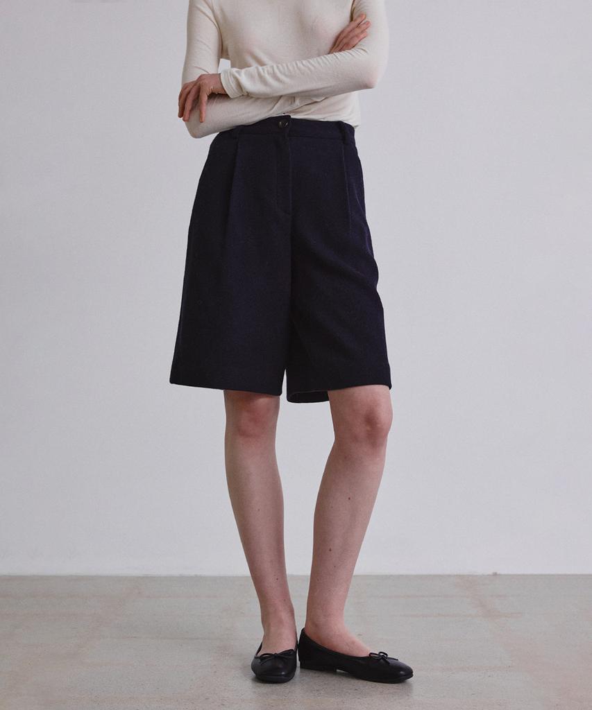 STEP AROUND Wool Twill Bermuda Pants_Navy