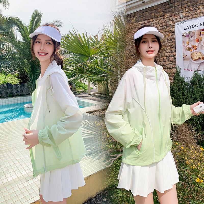 

Женская градиентная розовая куртка с капюшоном для защиты от солнца, Коллекция Лето 2025, Маленький размер, Стильный дизайн DJ6832 L (60-65 kg) зелёный