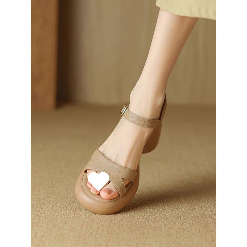Giant Soft Stepping Shit Feeling Platform Sandals Women's Summer 2025 New Soft-soled Leather Thick Heel High Heel with Roman Sandals