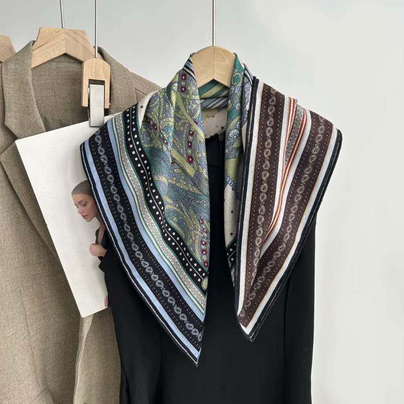 

Новый Ие Чжицю шелковый шерстяной шелковый шарф женский весенний высококлассный универсальный шелковый шерстяной средний квадратный шарф атмосферный шарф 66cm