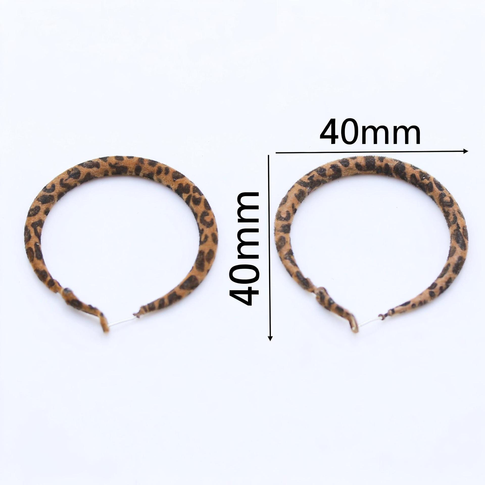 

Retro Leopard Print Square & Heart Hoop Earrings