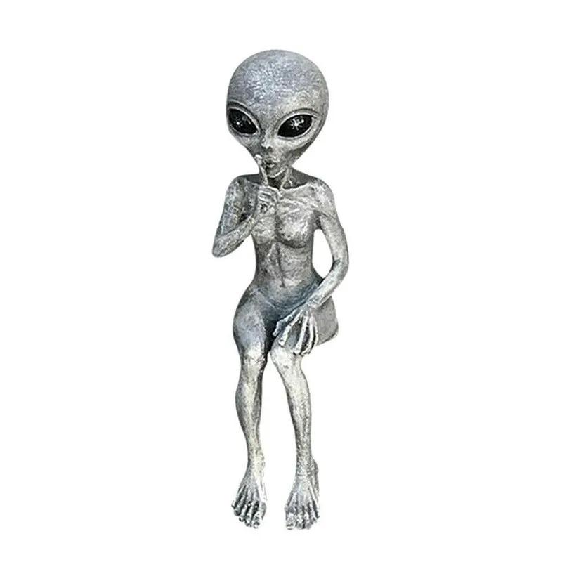 

Funny Resin Alien Statue UFO Dwarf Sculpture for Outdoor Garden Home Decor Halloween Christmas Ornaments Desktop Decoration