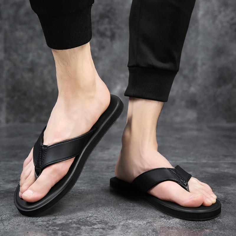Summer Hot Selling Soft Soled Comfortable Flat Shoes Anti Slip Men's Home Slippers Outdoor Commuting Men's Fashionable Sandals