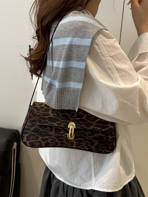Leopard Print 2025 Trend Women's Handbag - Small Square Crossbody & Shoulder Bag for European and American Fashion.