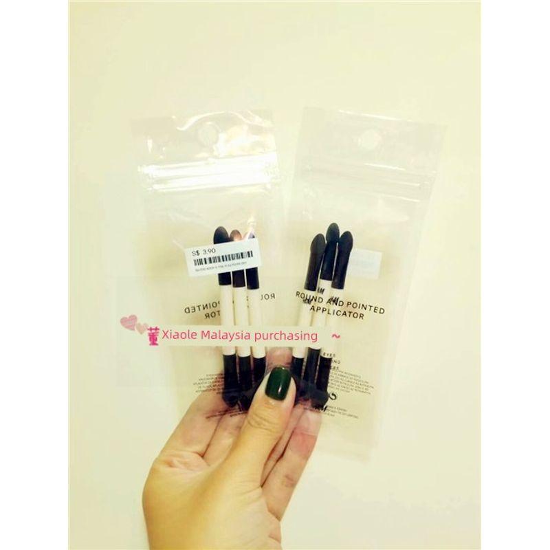 

H & M/HM Parity Makeup Tools Double End Eye Shadow Brush/Rod Neutrogena Cleansing Towelettes Double Hole Penknife Eyelash Curler HM Double Head Eye Shadow Stick Three Pack