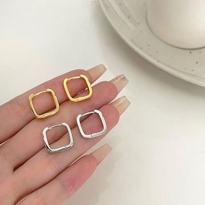 Square Ear Buckle Diamond-inlaid Gentle Wind Earring Temperament Single Diamond Earring Simple Design Earrings