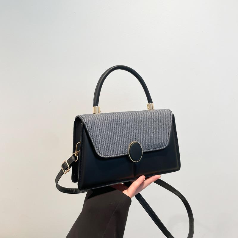 

Niche high-end design handbag, fresh and beautiful in summer, simple and high-value temperament, shoulder messenger bag. чёрный