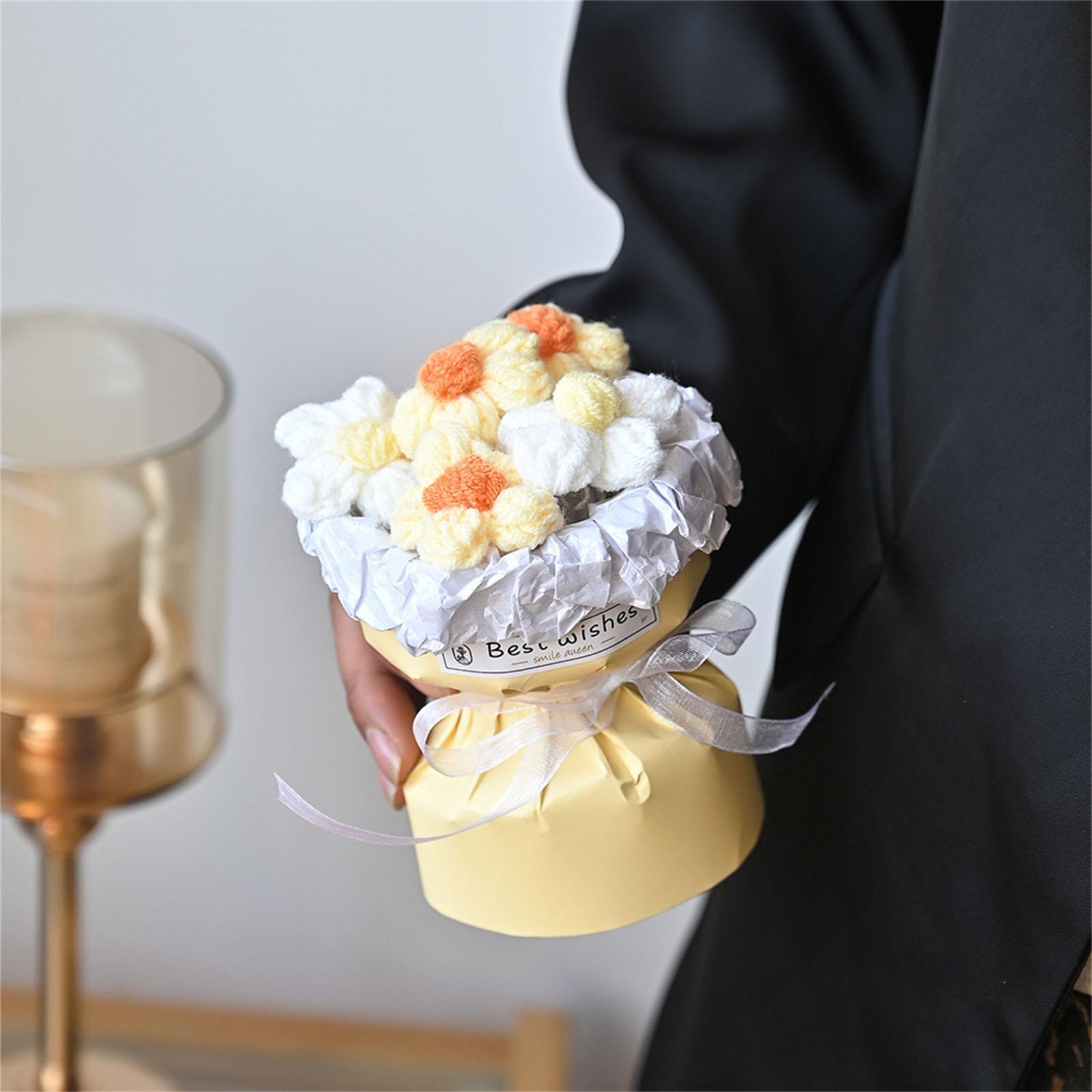 

Knitted Yarn Flowers, Small Puffs, Simulated Flower Bouquets, Handmade Valentine s Day Gifts, Fake Flowers, Handmade Flowers one size жовтий