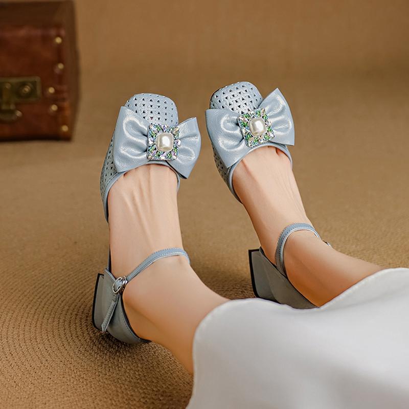 Fashion Women's new genuine leather cowhide round toe breathable hole water diamond bow toe, middle heel M ü ller sandals, princess shoe