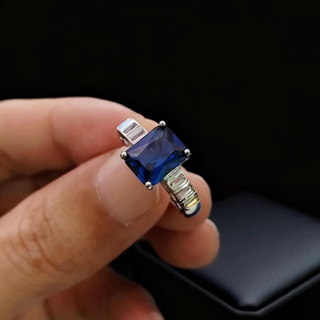 Modeschmuck Schmuck Rechteck Zucht Smaragd Ring Persönlichkeit Quadratisch Hochkohlenstoff Diamant Farbe Schatzring Damen