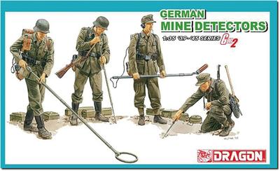 Platts Dragon WW2 German Mine Disposal Team Set Plastic Model DR6280 1/35 4-figure (person)