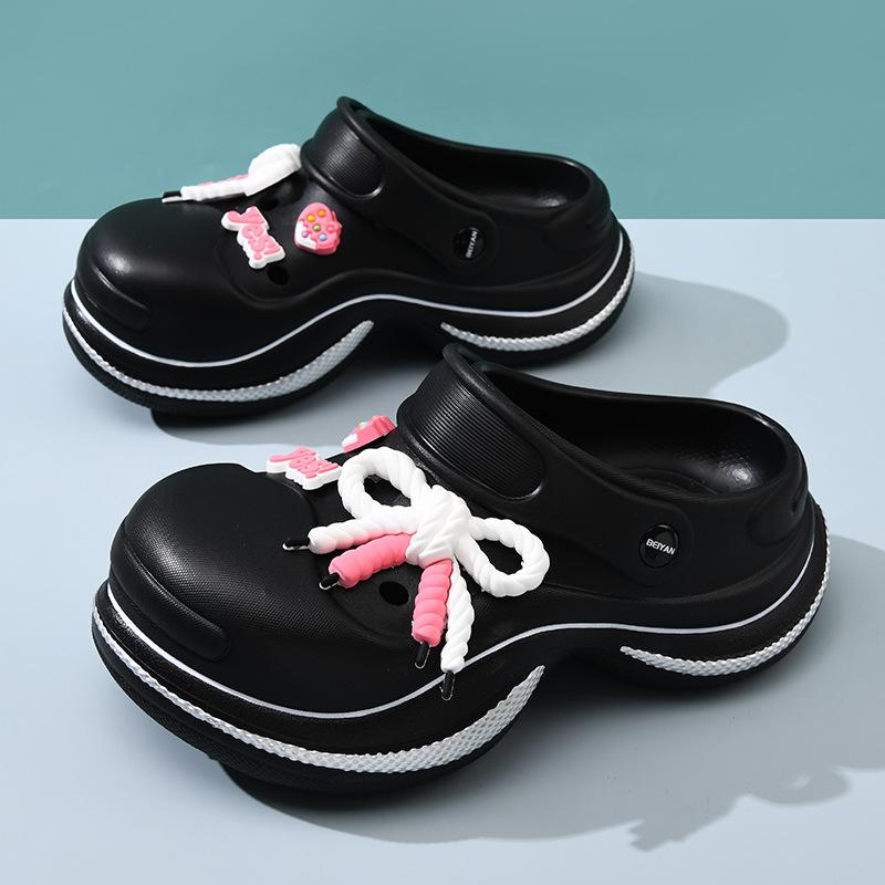 Spring and Summer New Fashion Thick-soled Smile Color Matching Women's Hole Shoes Wear Bag Head, DIY Cartoon Cool Slippers