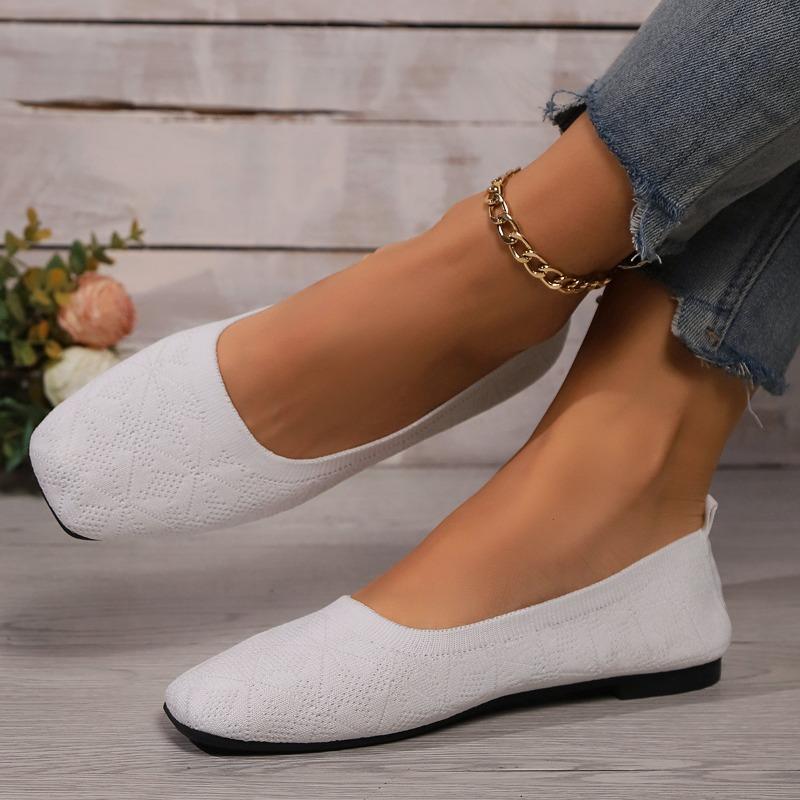 New round head flat bottom lazy single shoes women's flying weaving breathable flat heel shallow mouth