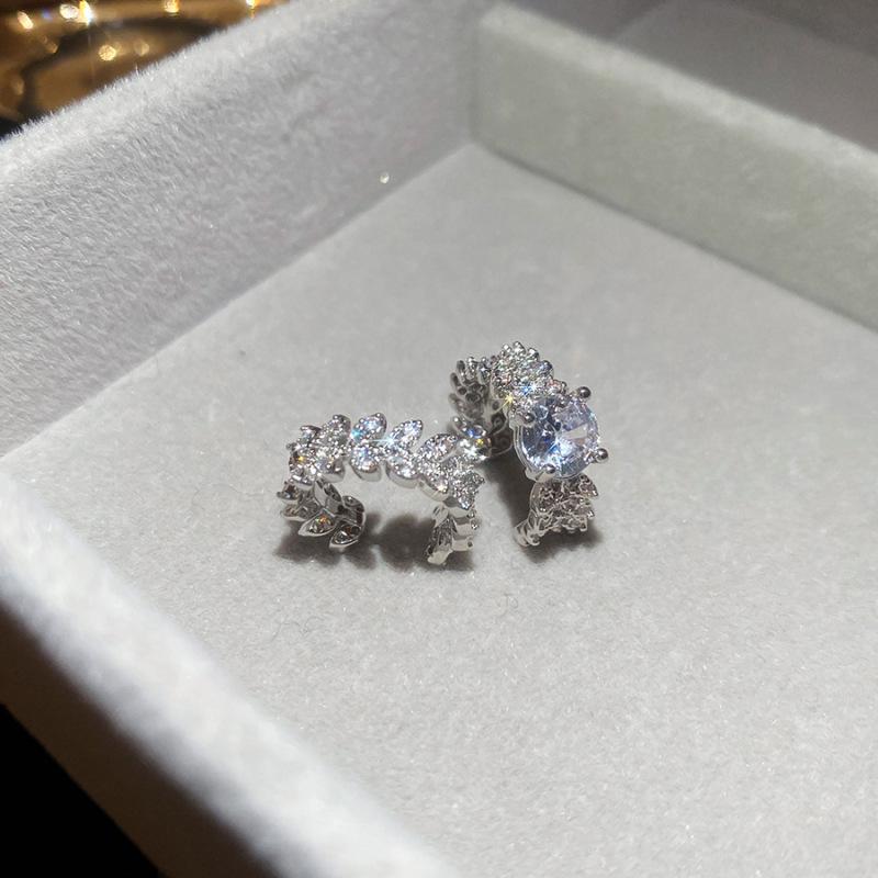 Zircon Wheat Ear No-Piercing Ear Bone Clip: Elegant High-End Earrings with Light Luxury Aesthetic