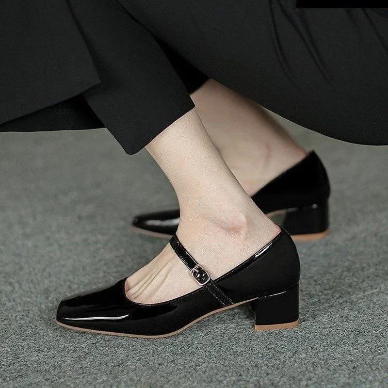 Fashion 2024 Autumn New Fashion Comfortable Shallow Mouth Pointed Head Casual Loafers