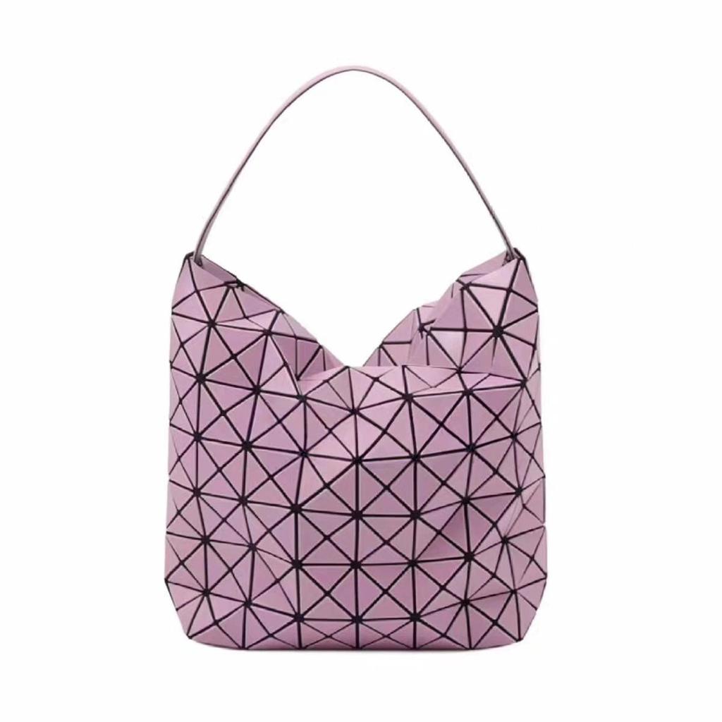 Japan Rhombus Maze Valley Obo Bag Light Luxury Simple Portable Shoulder Bucket Bag Crescent Bag