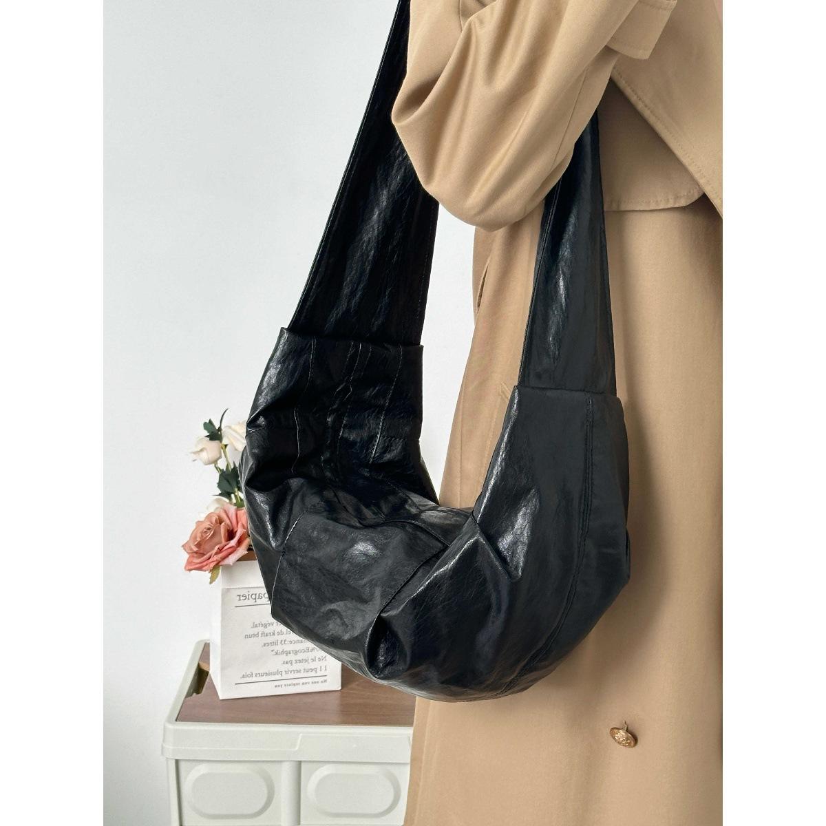 

Жіноча повсякденна плісирована сумка для пельменів великої місткості, новий універсальний круасан з одноплечим діагональним хрестом. чорний