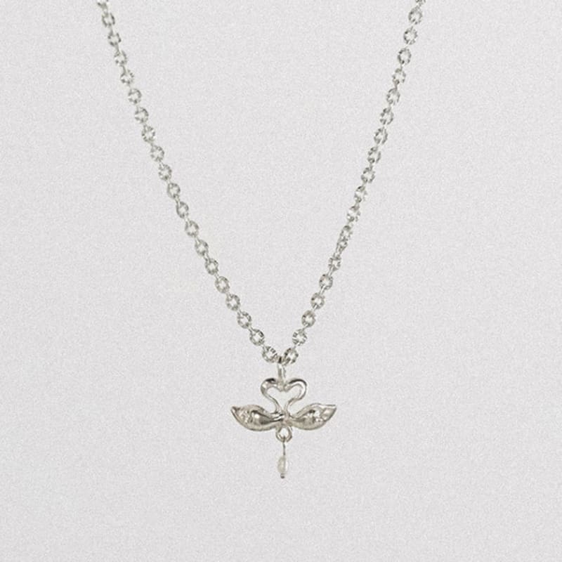 

Baked Alaska [SILVER] Kissing Swan Chain Necklace SILVER OS
