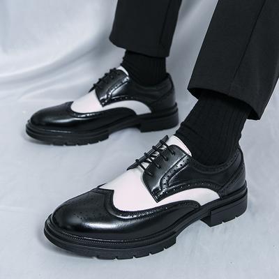 New Designer Pointed White Black Patchwork Brogues Casual Derby Shoes for Men Wedding Dress Homecoming Formal Wedding Footwear