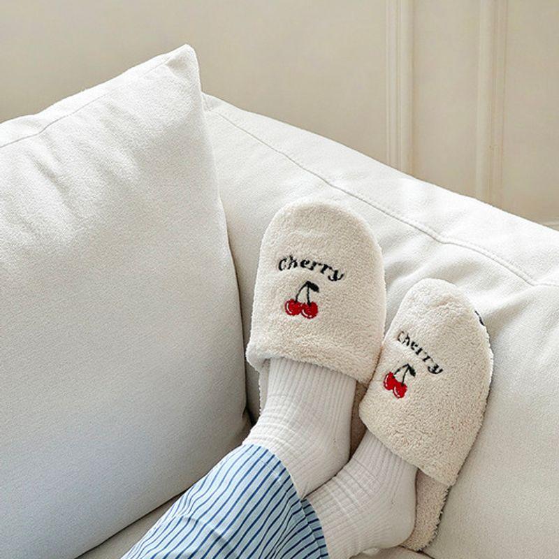 RUGUM Fruity Cherry Fogni Living Room Slippers