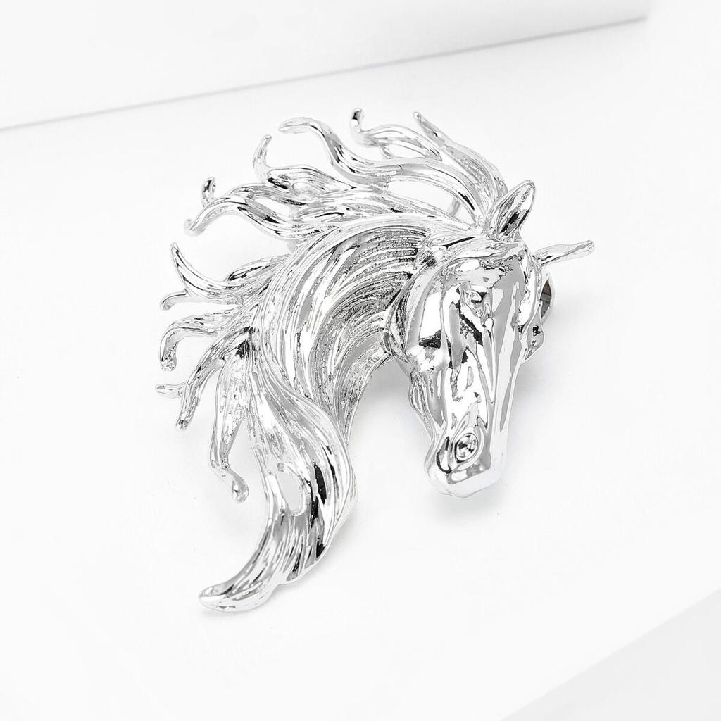Luxury Glossy Horse Head Brooches for Women Zodiac Animal Pins Casual Party Accessories New Year Gifts Friends