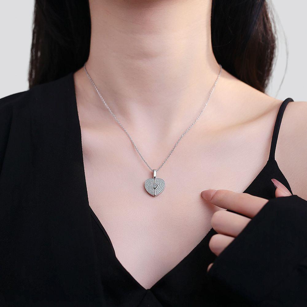 Personalized Zirconia Love Heart Open Necklace Female Heart Pendant Collarbone Chain Jewelry Necklace Valentine's Day Gifts Romantic Accessories