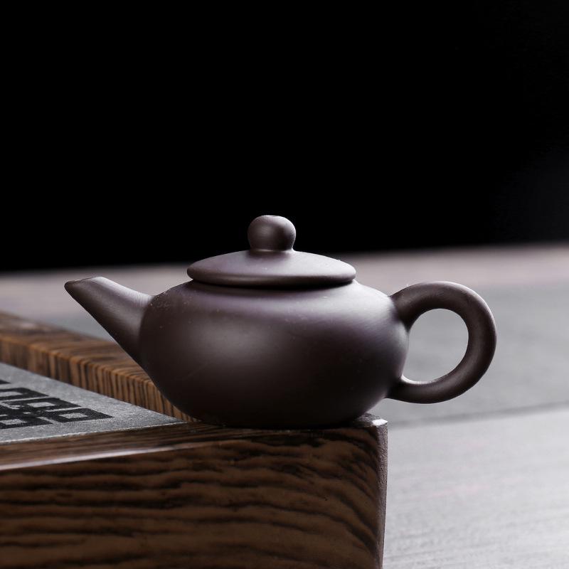 Mini Yixing Zisha Teapot Set with Tea Pet Ornament - Small Ceramic Chinese-Style for Wealth Attraction