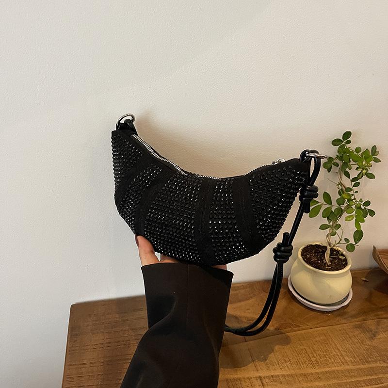 French niche design textured bag women s 2025 new hot diamond dumpling bag fashionable versatile shoulder messenger bag