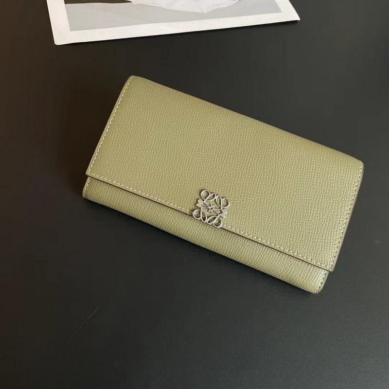 

2026 New Genuine Leather Women s Wallet Palm Patterned Long Three Fold Fashionable Hollow Out Flower Mother Collision 19x10x3.5CM