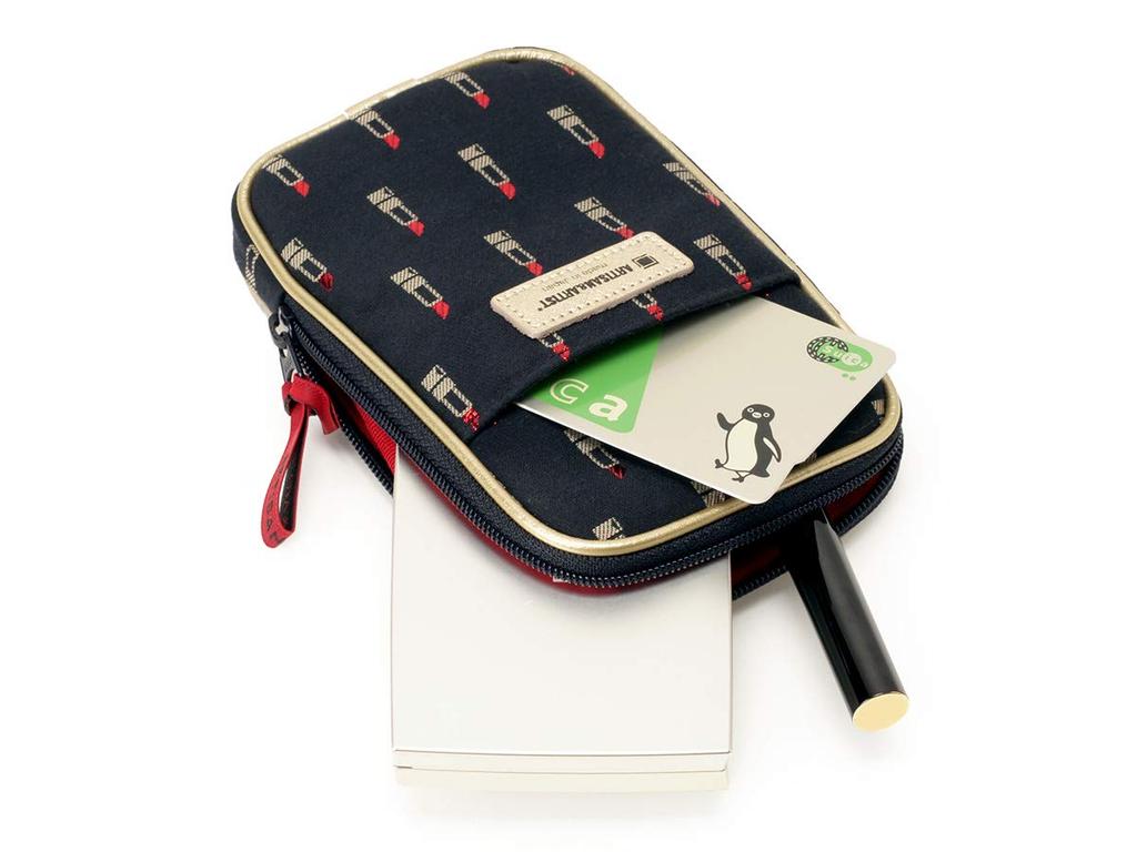 Artisan & Artist Minimalist Multi-Use Pouch <Valiant Rouge> 8WP-LI907 Black