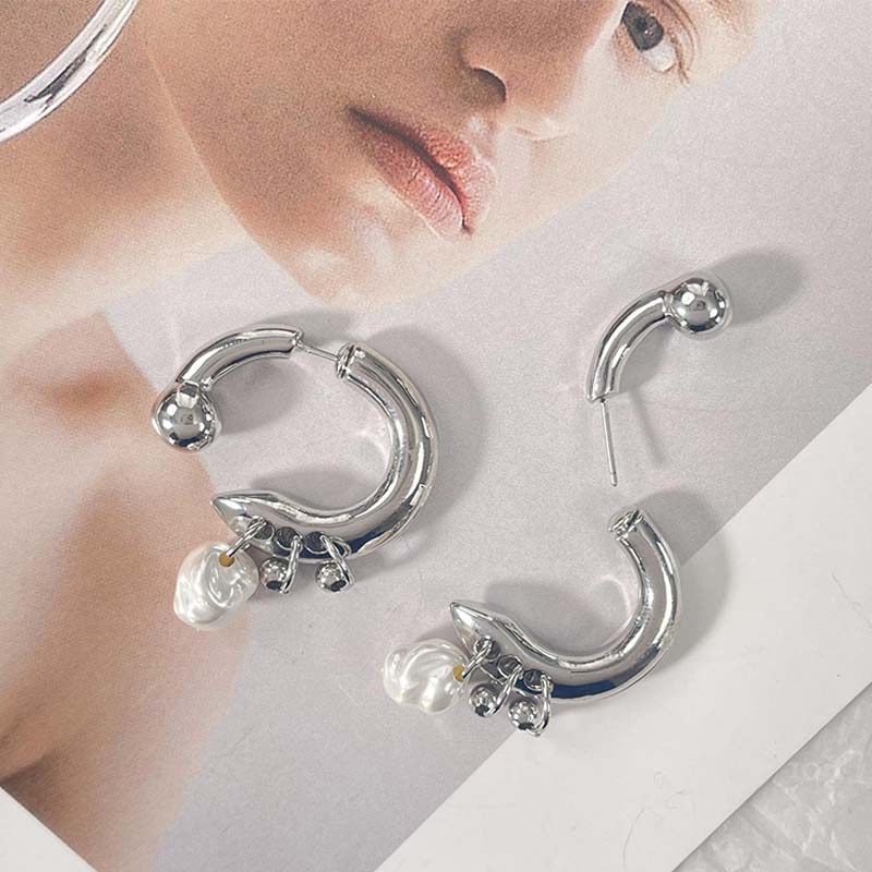 Punk Silver Color Pearl Tassel Drop Earrings for Women Exquisite Metal Geometric C-Shaped Dangle Earrings Jewelry Accessories