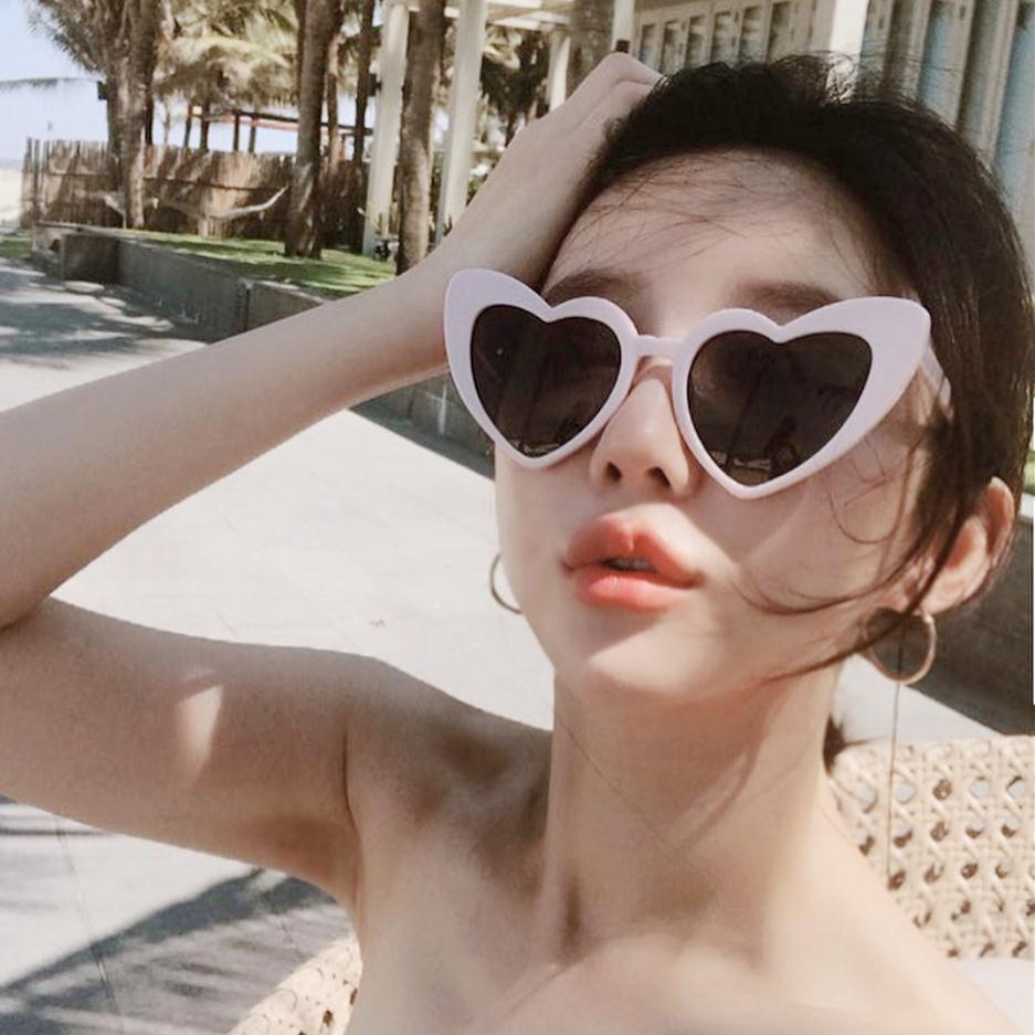 Trendy Pink Heart-Shaped Women's Sunglasses for Style and Sun Protection