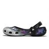 Crocs Classic Ballet 811 Fabrication, Sabots Galaxie Coucher de Lune Femmes Noir Bleu Violet 211994-001(Team80-S-BOX)