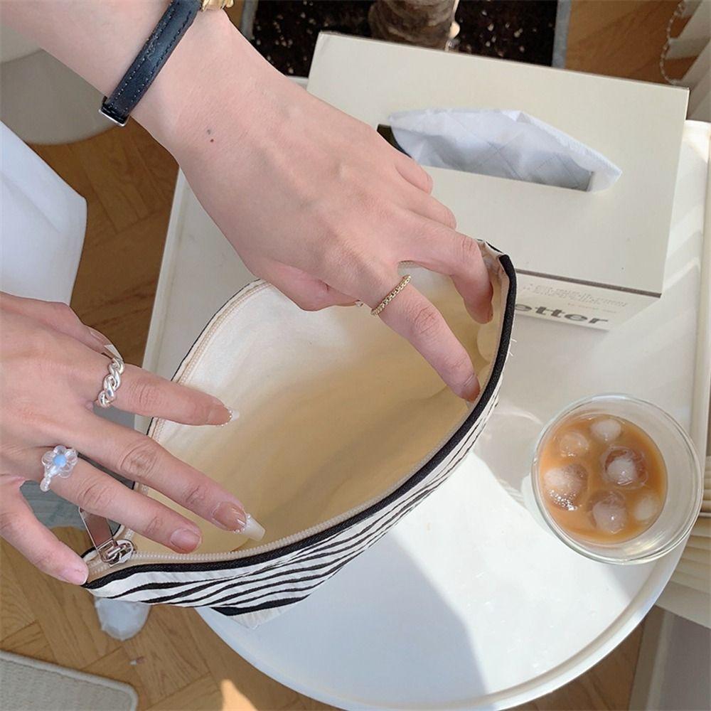 New Fresh Striped Canvas Makeup Bag Large Capacity Portable Travel Skincare Product Storage Bag Washing Bag Cosmetic Bag