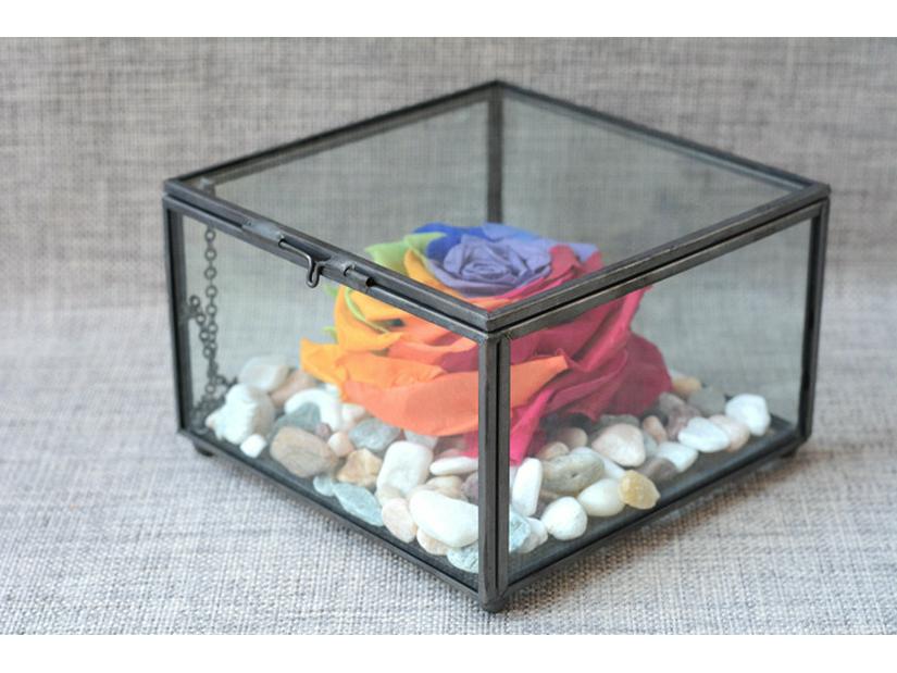 Elegant European Glass Jewelry and Cosmetics Organizer with Flip Lid