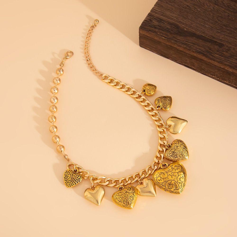 Exaggerate Heart Pendant Necklace Elegant Vintage Jewelry Temperament Metal Heart Bracelet  Party