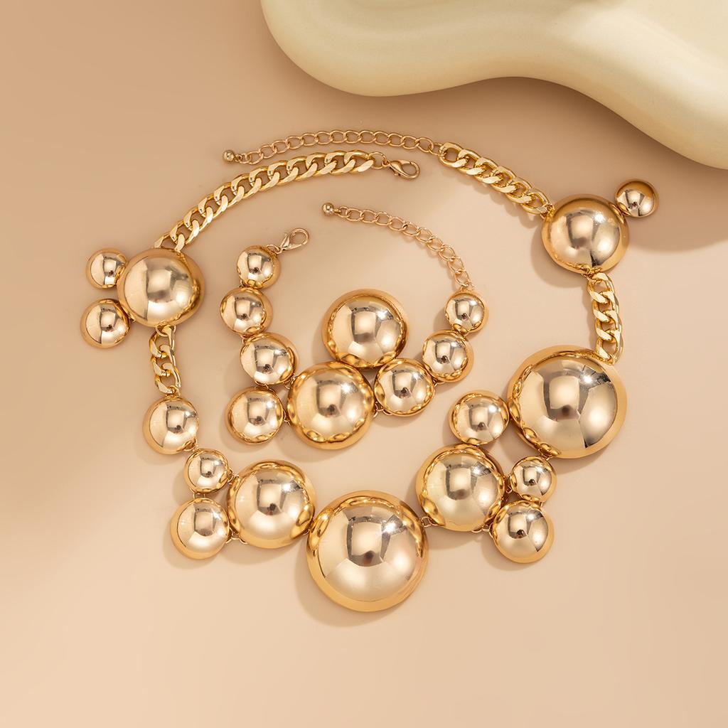 Fashion Texture Metal Smooth Round Pendant Necklace, Design Sense Heavy Industry Chain Collarbone Necklace