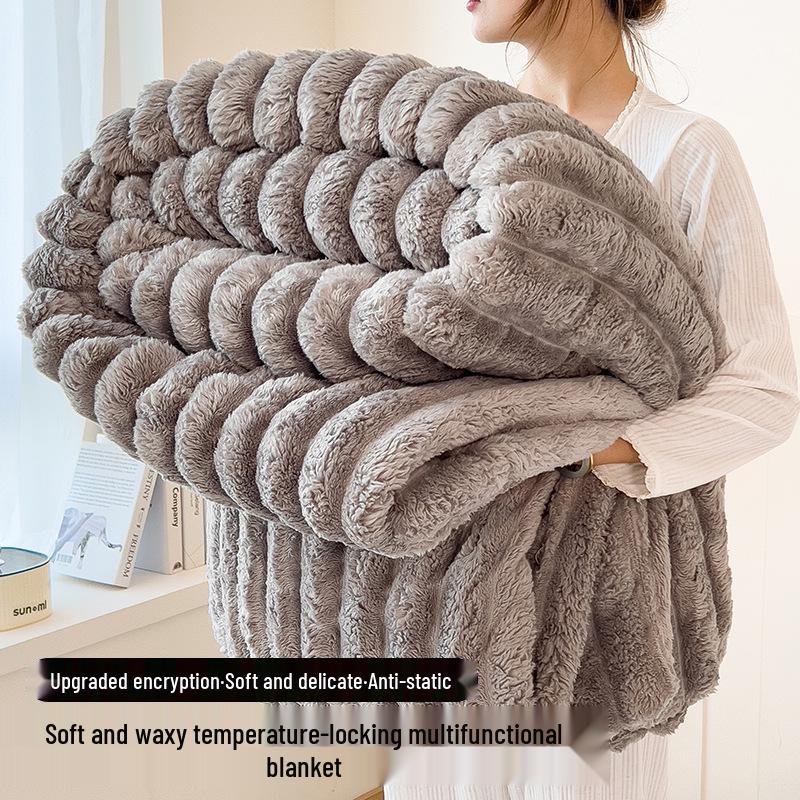 Warme Kaninchenfell-Plüsch- und Korallenfleece-Decke: Verdickte Steppdecke für Winter, Frühling und Herbst – Perfekt für Wohnheim, Einzel- oder Doppelbett.