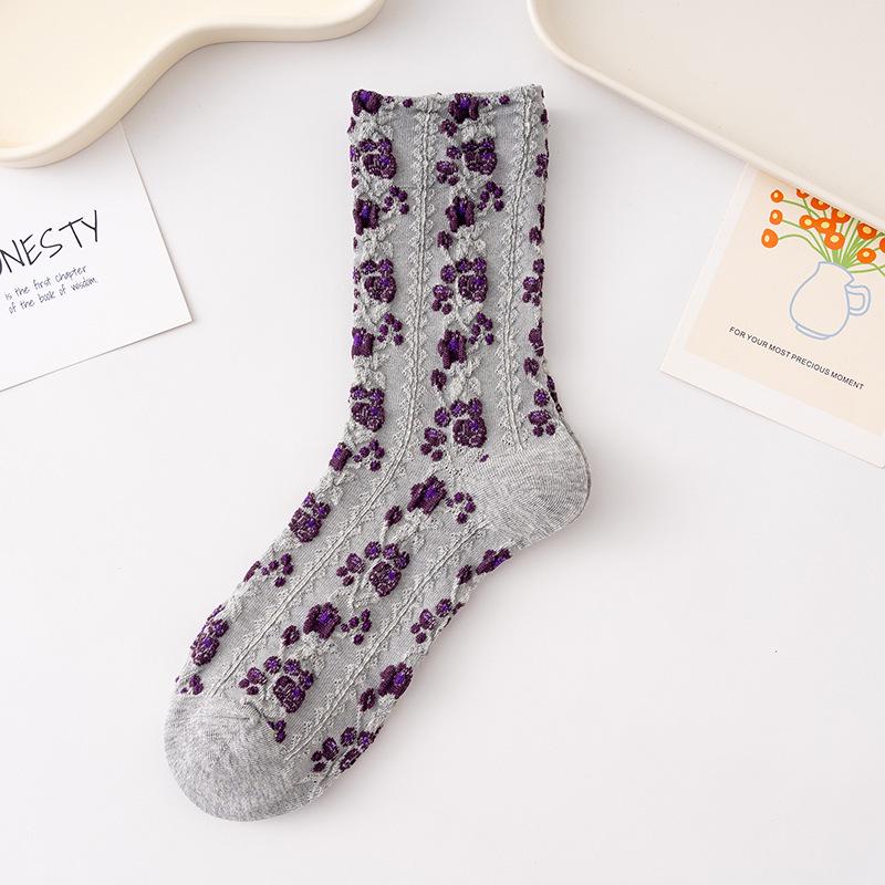 Korean Retro Floral Mid-Calf Embossed Women's Knit Socks