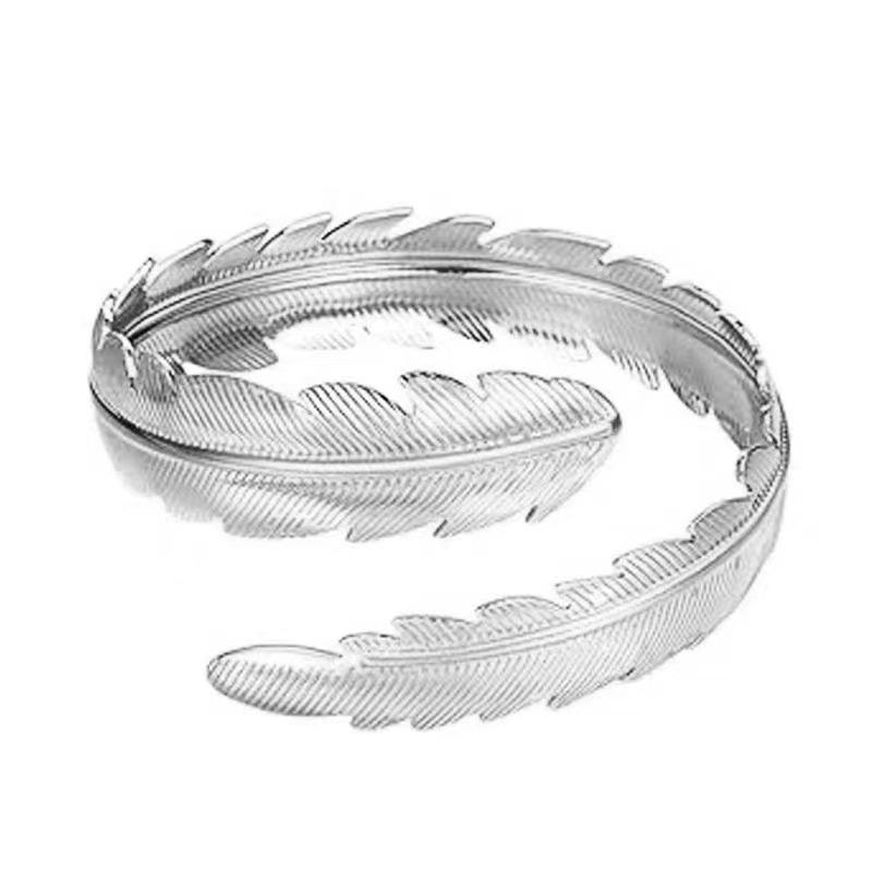 Geometrisches Metall-Armband-Set: Übertriebene Blätterarmreifen, sechsteiliges offenes Design